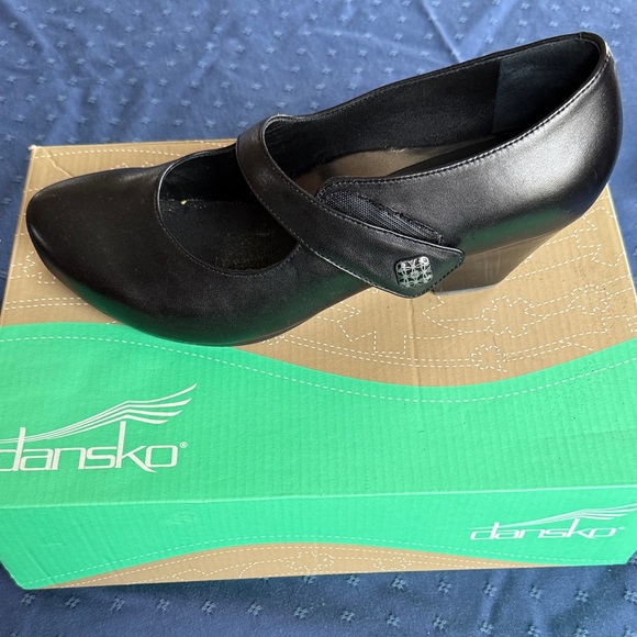 Dansko Shoes - Dansko Black Mary Jane Heels
